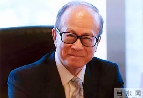 甄子丹夫妇惹众怒！在美网散播谣言，恶意诋毁中国，黑历史被扒光