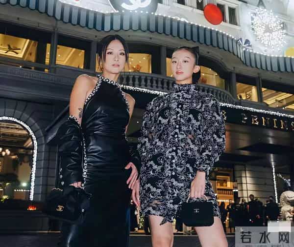 陈奕迅老婆这次穿得太可了！徐濠萦携女亮相，颜值气场双在线