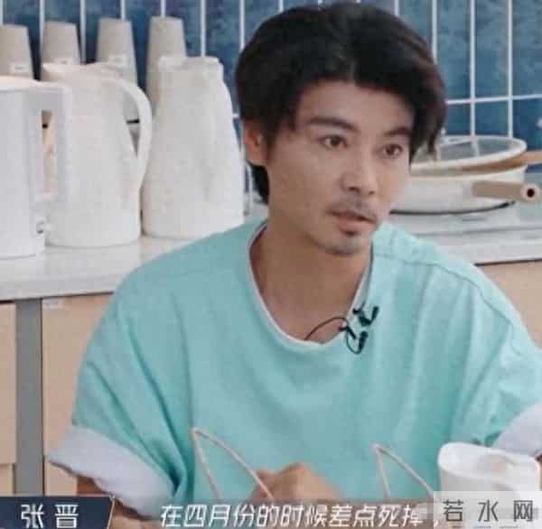 面相变了！52岁蔡少芬为钱四处奔波累到脱相，被王晶嘲讽不上进