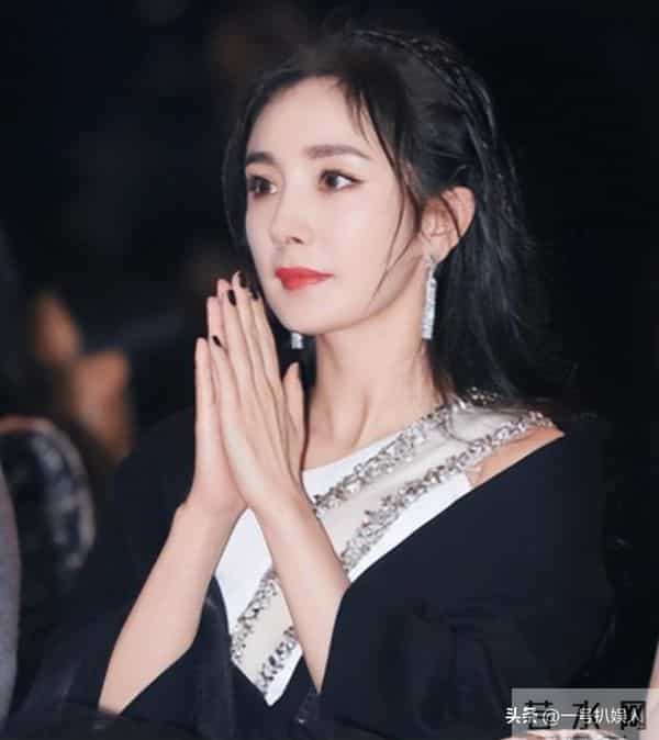 刘恺威万万没想到，杨幂因香港火灾后的一特殊举动，实现口碑暴增