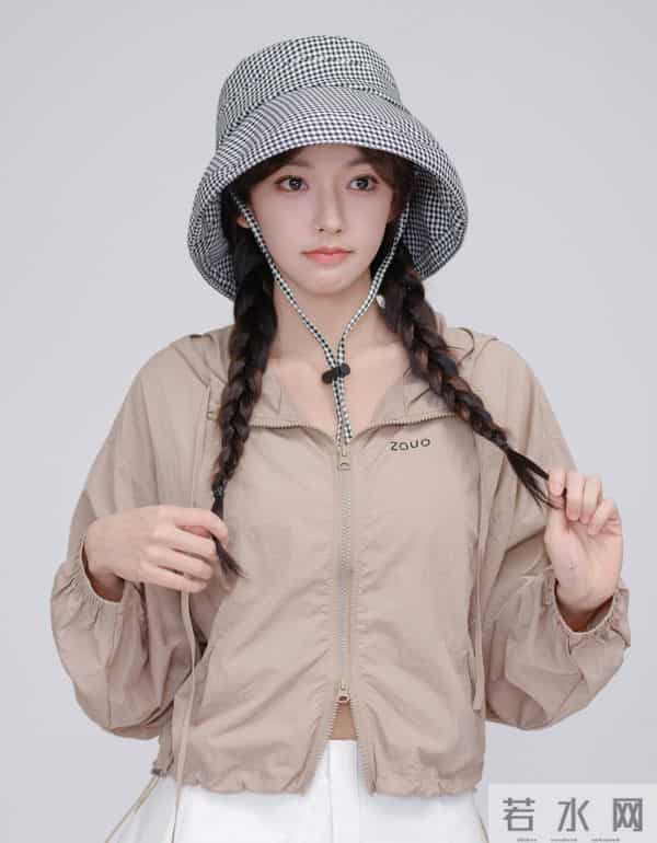 程潇运动少女凹凸有致