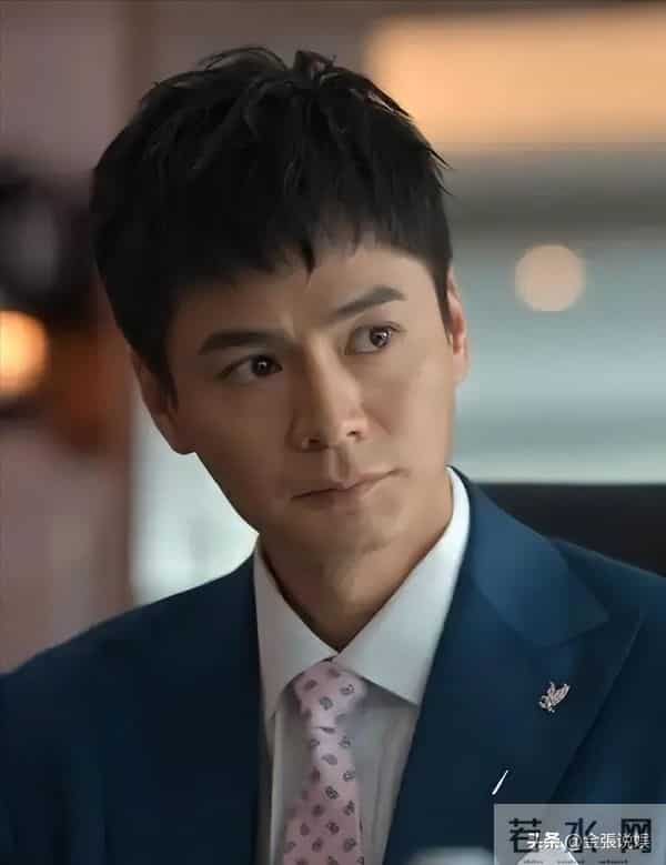 杨怡一家每月生活开销六位数，房租6万还雇了两家佣，丈夫养全家