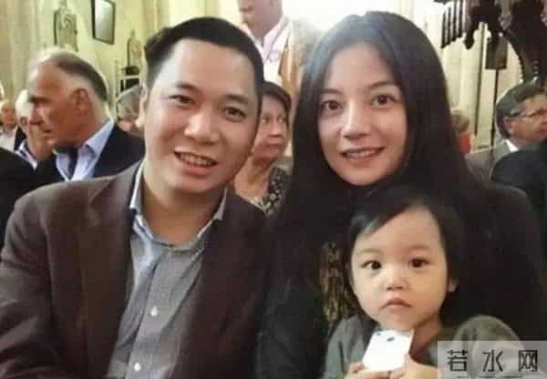 赵薇复出梦碎，前夫表弟被捕，离婚真相藏不住了！