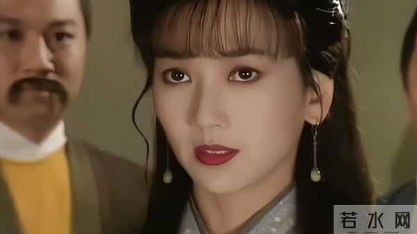 71岁赵雅芝被私生跟踪闯入房间，多次被蹲守冲撞，被迫雇2米保镖