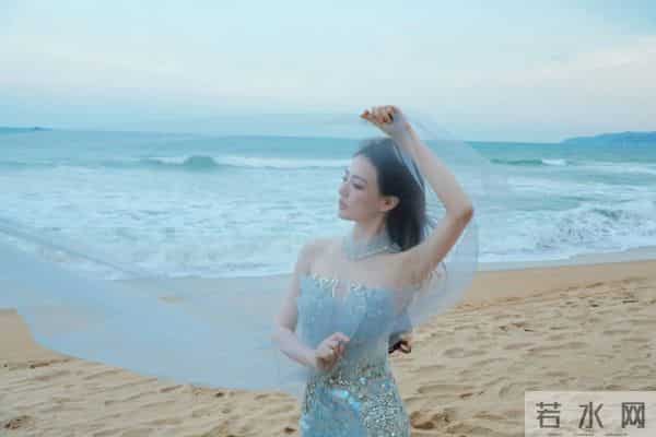 徐璐三亚海边鱼尾裙