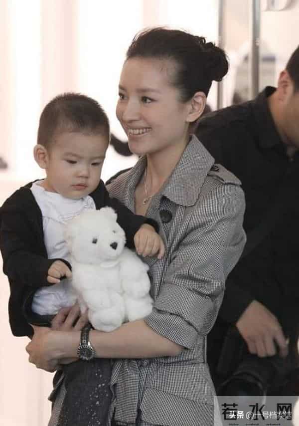 人在做天在看，董洁被曝曾当“三姐”，终于还了潘粤明一个清白