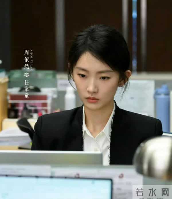 出道7年，马伊琍、黄渤，张译，都为她作配，她到底什么来头？