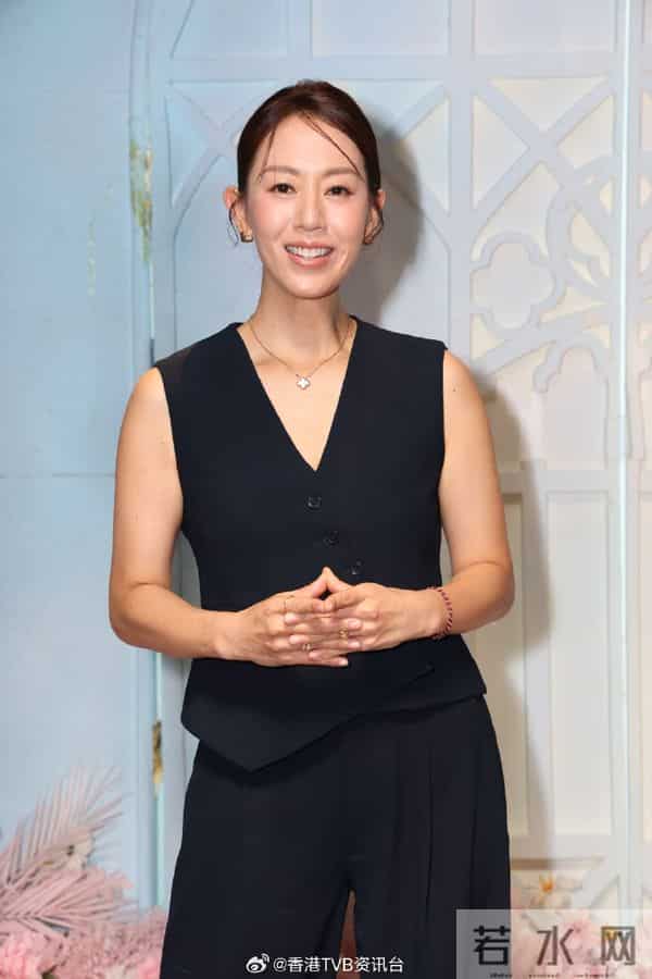 香港知名女星3岁幼子紧急住院吸氧，父母身份曾让其发展受困扰