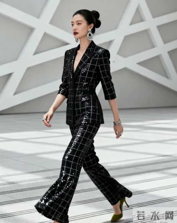 刘诗诗尖叫室‖这穿搭要迷死谁