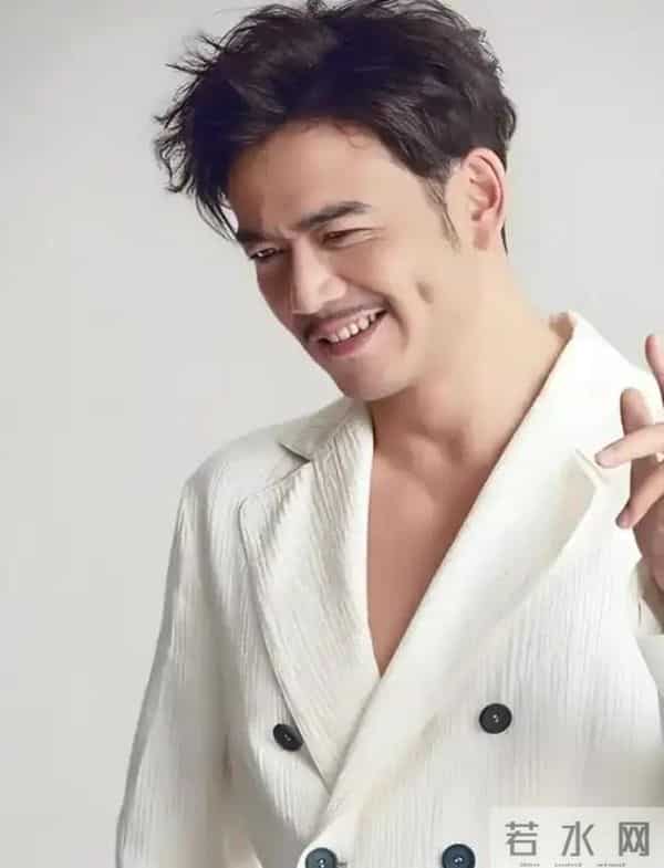 人狂必有祸！不听央视警告、私生活混乱的杨烁，如今凉得一点不冤