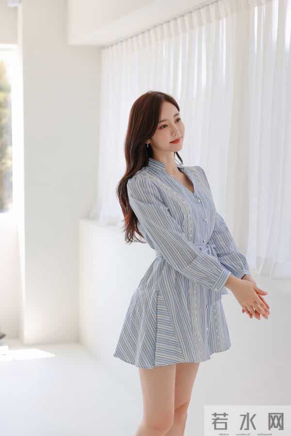 孙允珠——萃蓝依云湖畔梦影竖条纹衬裙