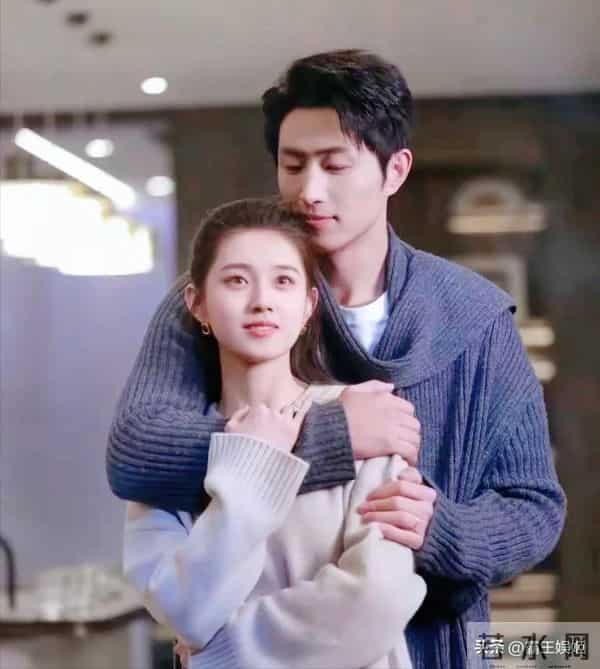 刘诗诗怎么也没想到，曾给她演丫鬟的女孩，在另一个赛道成了顶流