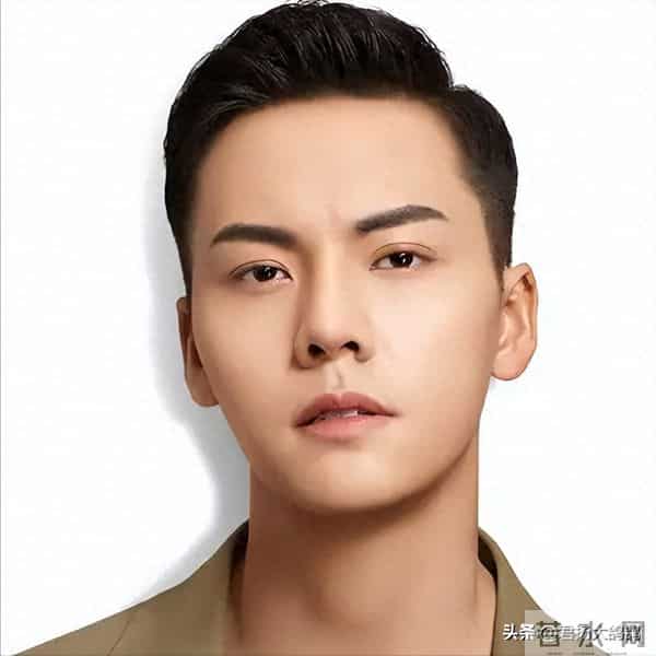 前靠赵露思翻红，后有妻子一个举动实现口碑暴增，陈伟霆才是赢家