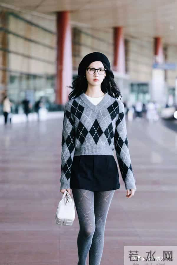 陈都灵英伦风穿搭，太飒啦！