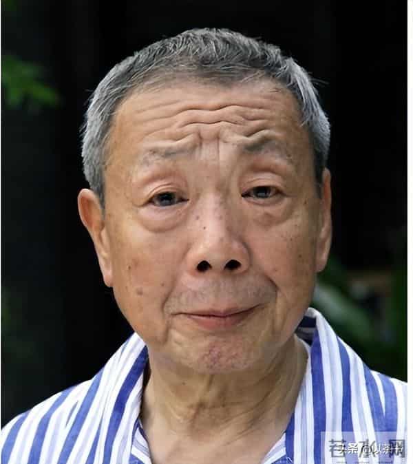 原来他已去世11年，早年恋情精彩52岁才结婚，遗孀比他小23岁