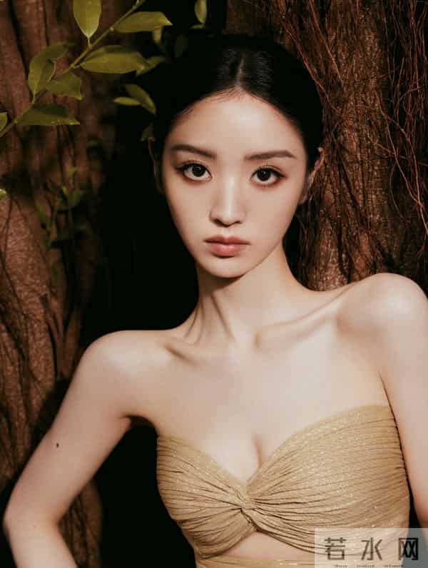 田曦薇金色礼服尽显好身材