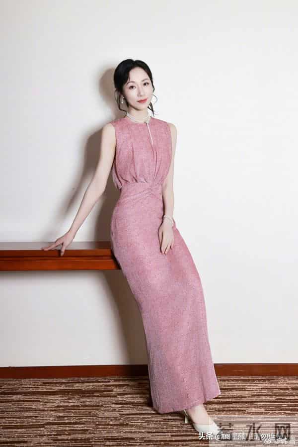 韩雪 杨柳细腰白瓷皮肤 含情脉脉的美很抓人