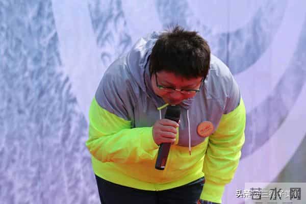 基金会捐款十亿，收养280名儿童，如今韩红又凭行动让质疑者闭嘴
