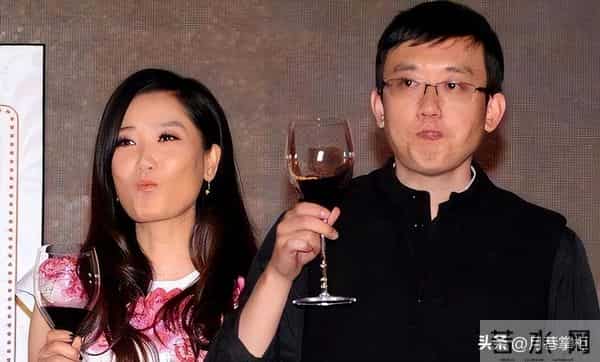 风波5个月后，曝玲花曾毅近况，一个喜气洋洋，一个憔悴瘦一大圈