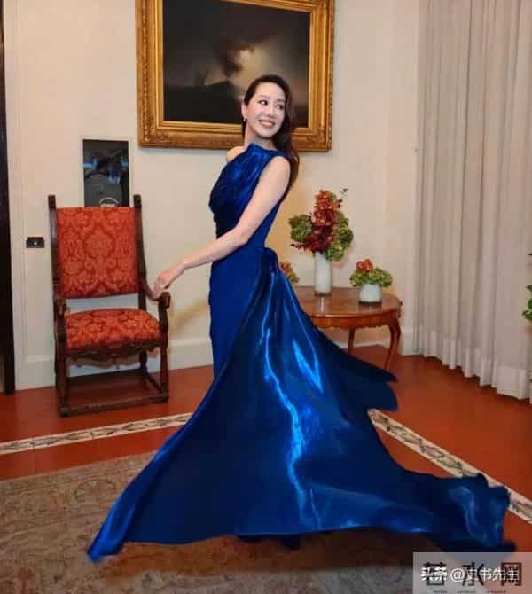 甩锅内地,吃相难看!香港火灾后,甄子丹夫妇不当言论,网友震怒