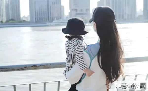 罗晋父亲离世关于遗产分配，罗晋作为家中独子，哪来的三个姐姐？