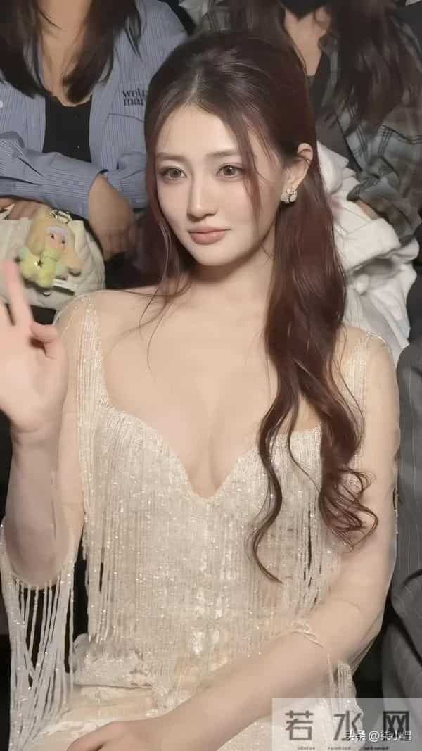 徐璐｜最近很出圈，很性感