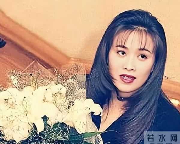 出轨风波真相大白仅2个月，那英近况曝出，马伊琍一个字都没说错