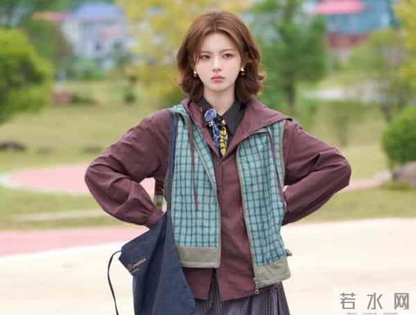 杨超越终于选对赛道了，进组拍摄“甜宠剧”，搭档待爆流量小生