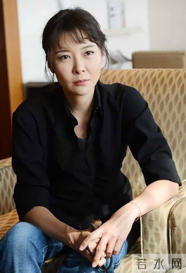 18岁开始男人不断，半百还没玩够，“人间尤物”柯蓝终遭“反噬”