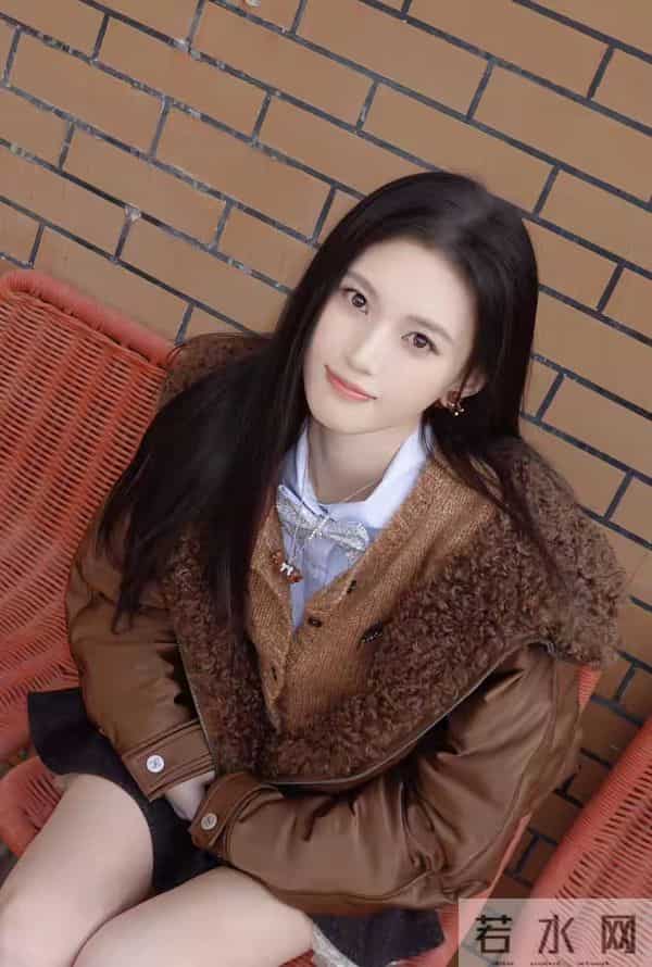 韵味十足！00后小花沈羽洁独特魅力解析