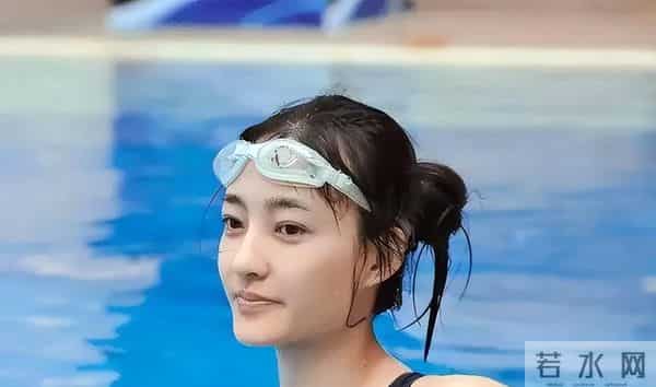 涉诈14亿，看到金条茅台法拉利被拍，才知道王丽坤夫妇活得多奢靡