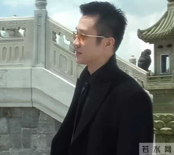 央视《大生意人》3位“爸爸辈”，年轻都是大帅哥，颜值不输陈晓