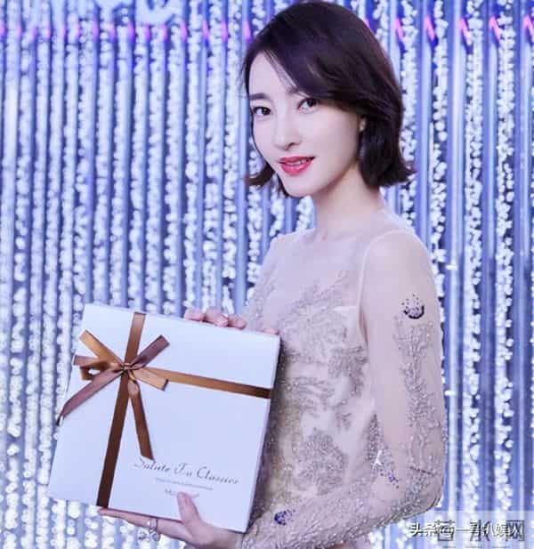 天狂自有人收！王丽坤前夫詹浩礼诈骗14亿，千万豪车奢侈品被拍卖