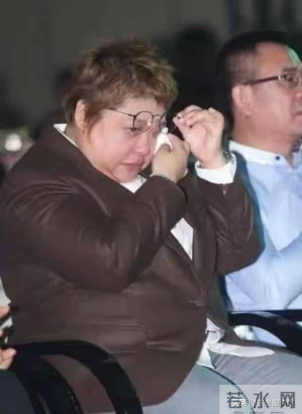5年等不来道歉！被实名举报侵吞上亿善款的韩红，炸出最后的良心