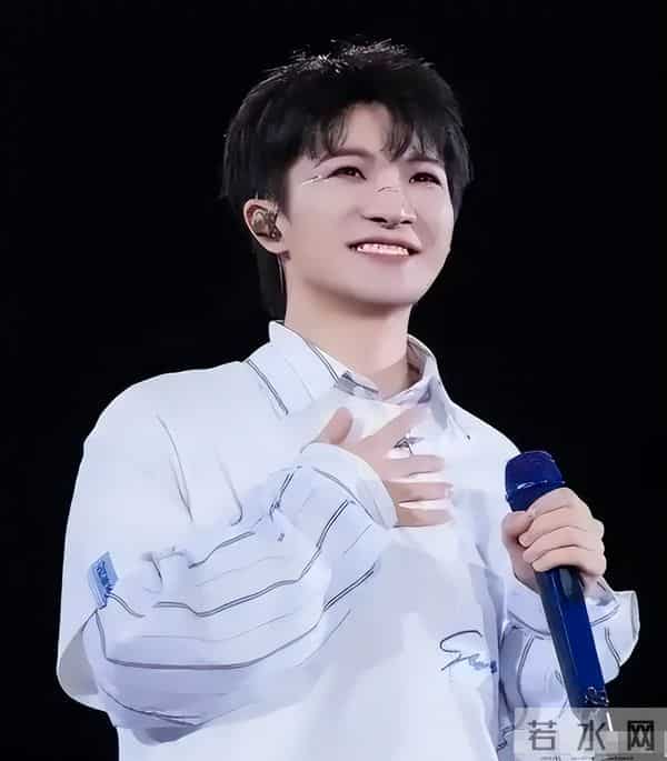 香港大火这次，5年前深陷“假慈善”风波的韩红，狠狠打脸举报者