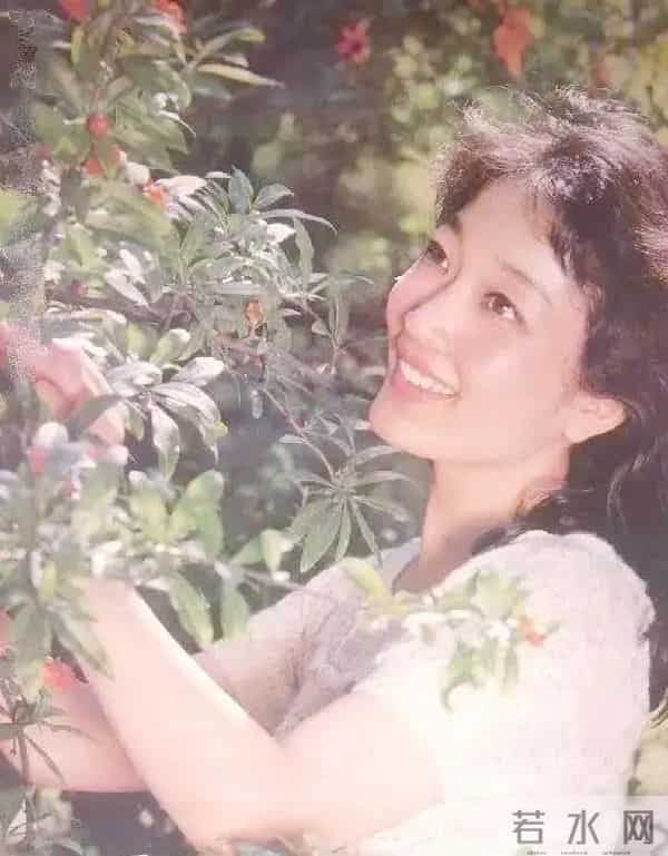 张闽：与前夫分开后，再婚嫁国外丈夫，生活差距大