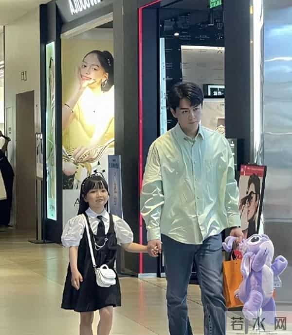 里子面子都丢了，刘大锤曝陈晓深夜现身养生馆，担心的事发生了