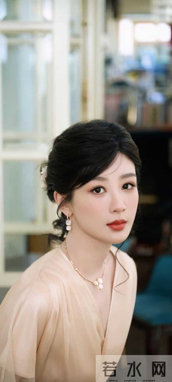 美女壁纸第1876期—杨紫