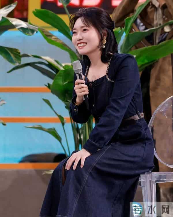 李雪琴暴瘦30斤，瘦身秘籍曝光，曾因胖被拒抱，比贾玲变化还震撼