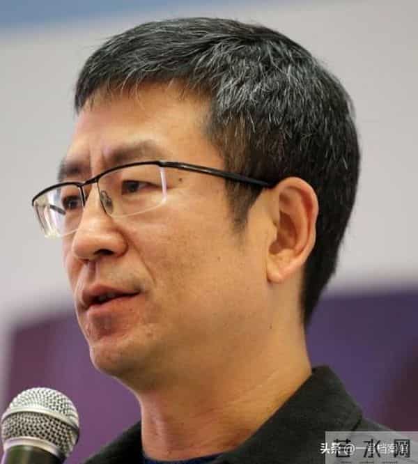 “央视一哥”白岩松，被“病痛”折磨曾多次想不开，令人唏嘘