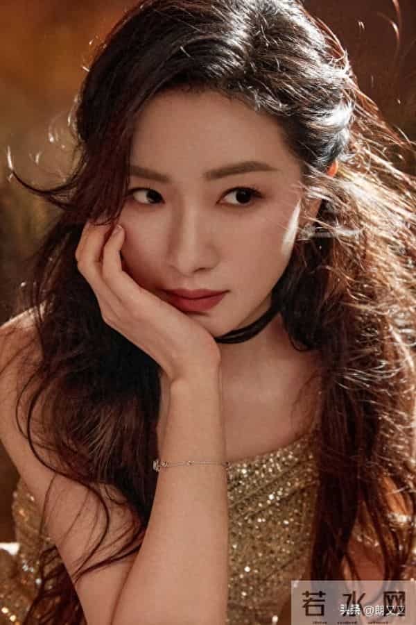难得一见！长发万茜太绝，美到失语