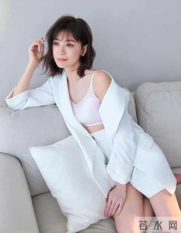 国名女神贾静雯