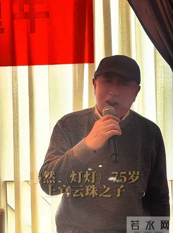 上影演员二代大聚会！75岁灯灯领衔唱夕阳红，他打扮很“非主流”