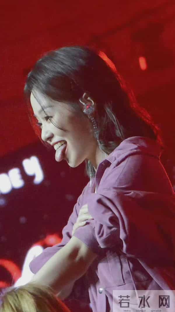 张靓颖绝对好腿