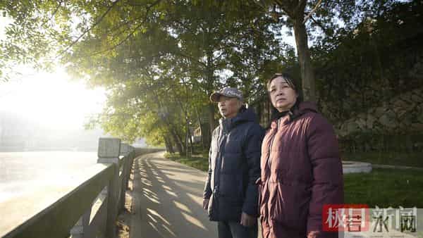 章莹颖父母：困在往事里的晚年