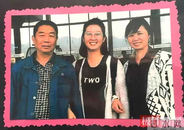 章莹颖父母：困在往事里的晚年