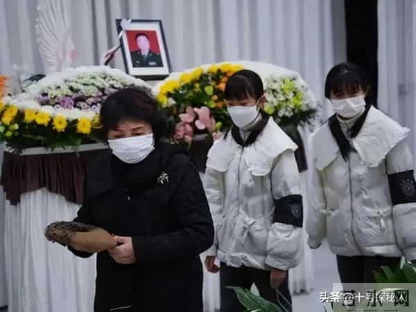 中国最高龄产妇盛海琳：丈夫已离世，女儿才15岁，我争取活到104