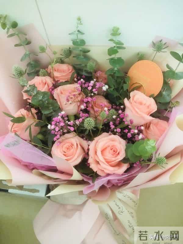 老天自会指引你，无需用力走向任何人，只管坚信一切发生皆利于我