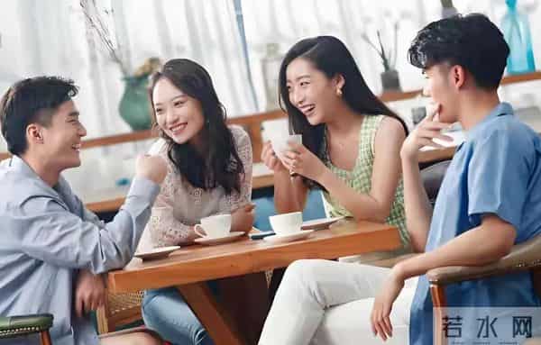 十年产生了1亿剩女！被毒鸡汤耽误的社会底层女性，该何去何从？