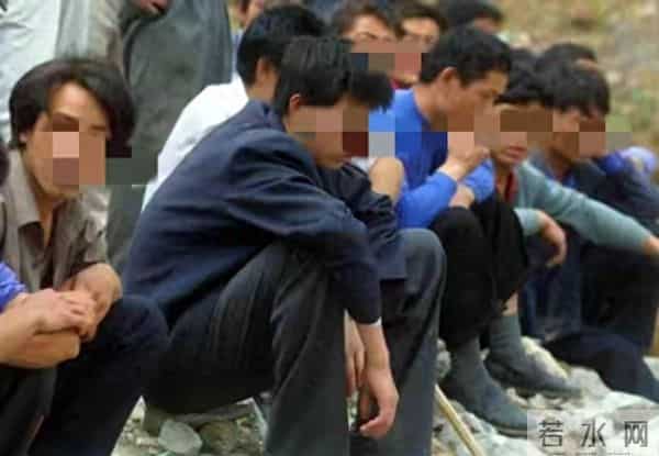 现在社会的孩子婚姻困局：30多岁还没结婚，基本原因在哪里？